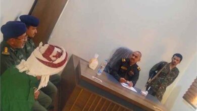 المشهد اليمني - مدير شرطة عسيلان يترأس اجتماعاً أمنياً ويوجّه برفع الجاهزية والتصدي لأي محاولات تستهدف الاستقرار