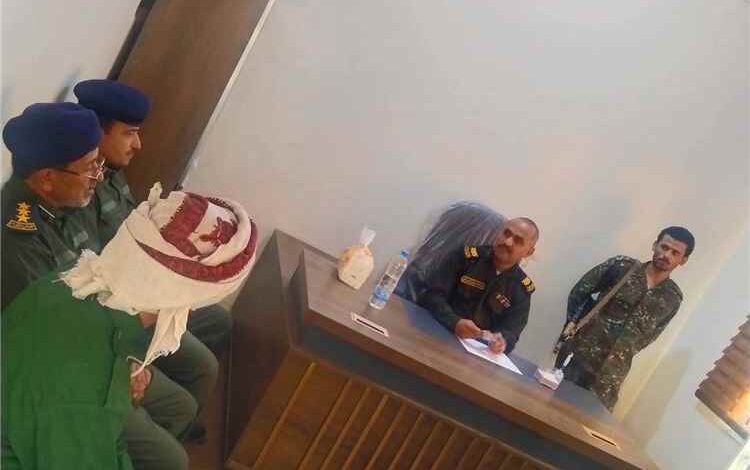 المشهد اليمني - مدير شرطة عسيلان يترأس اجتماعاً أمنياً ويوجّه برفع الجاهزية والتصدي لأي محاولات تستهدف الاستقرار