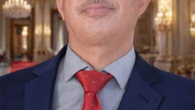 مدير صحة أحور يناشد محافظ أبين الإبقاء على العقيد أحمد مهدي مديراً عاماً للمديرية