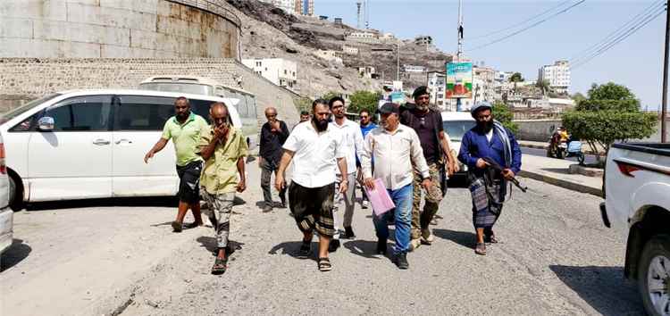 مدير عام التواهي يتفقد مشاريع الصرف الصحي ويوجّه بحسم ملف المشاريع المتعثرة