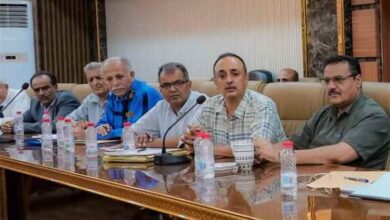 مدير عام المعلا يشارك في اجتماع برئاسة محافظ عدن لمناقشة القضايا الخدمية والاستعدادات لمواجهة المنخفض الجوي