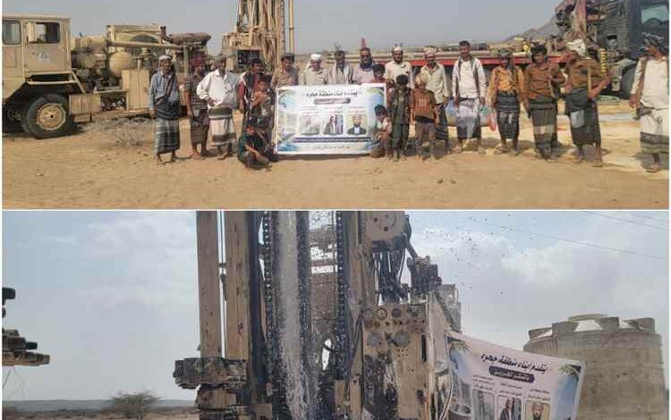 مدير عام الوضيع يدشن مشروع بئر مياه منطقة جحرة ويعلن نجاح أعمال الحفر