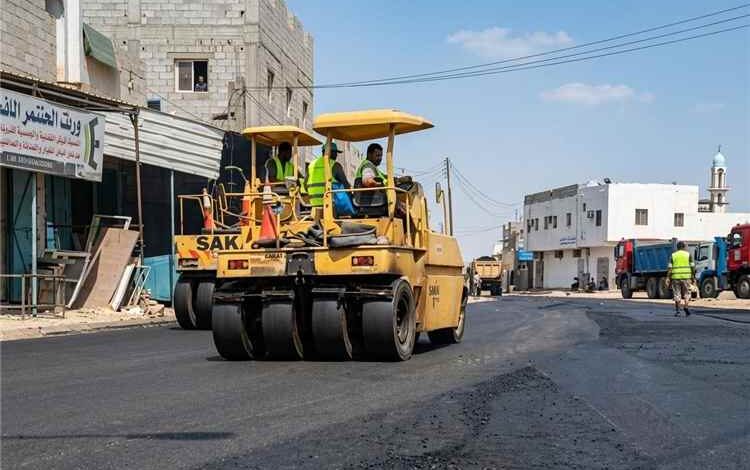 مدير عام خنفر يتواصل مع وزير الأشغال العامة لمعرفة أسباب توقف العمل في مشروع طريق جعار–باتيس