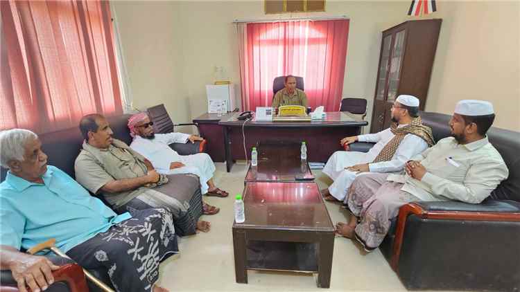 مدير عام ساه يلتقي قيادة الجمعية الخيرية لتعليم القرآن الكريم بوادي حضرموت
