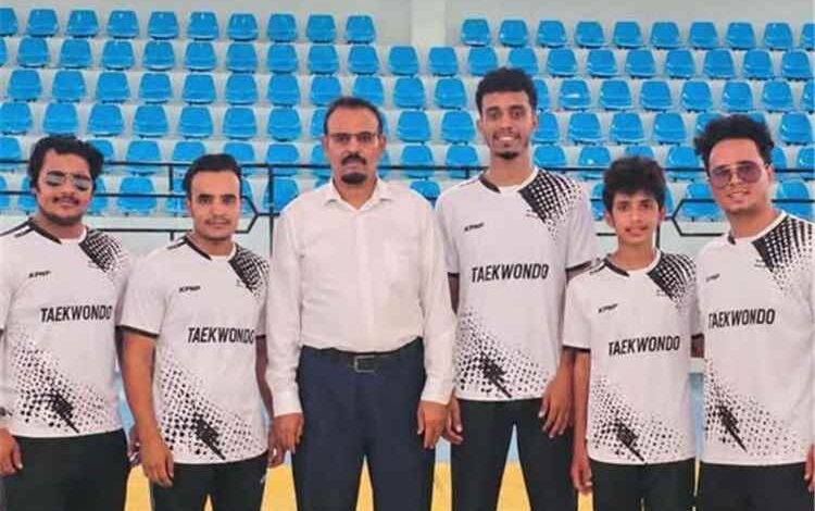 مدير عام شباب ورياضة مأرب يودع بعثة منتخب التايكواندو المتوجهة لعُمان