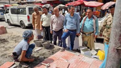 مدير عام مديرية المظفر يطلع على أعمال تنفيذ مشروع إعادة تأهيل رصيف شارع المركزي