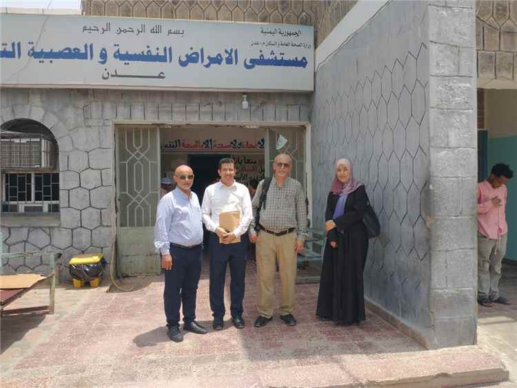 مدير عام مستشفى الأمراض النفسية والعصبية يلتقي رئيس جمعية العلوم النفسية والعصبية بعدن