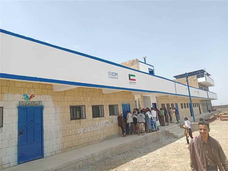 مدير عام مشرعة وحدنان يفتتح مشروع إعادة تأهيل مدرسة الإخلاص بتمويل من دولة الكويت