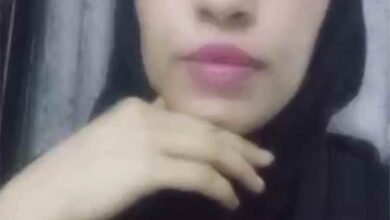 مسلحون بملابس مدنية يعترضون طريق ناشطة إعلامية وأسرتها في عدن.. ومناشدة لمدير الأمن بالتحرك