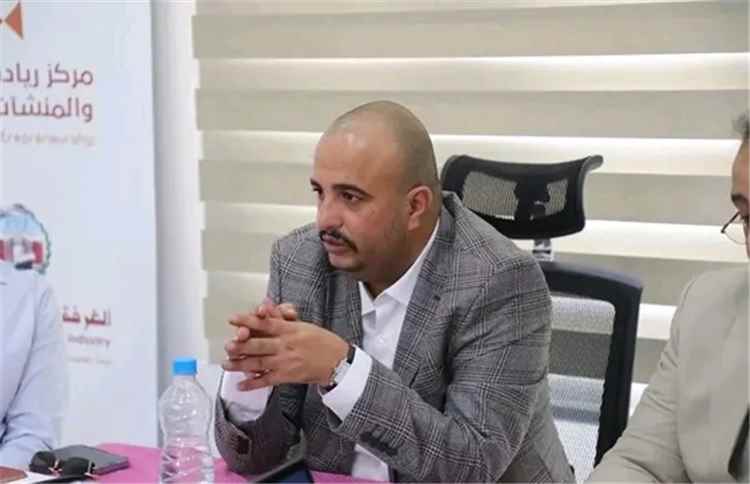 من يدير الشريان المالي للحوثيين ورأس مال “اقتصاد حربها”؟