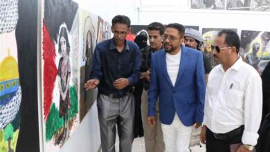 نائب وزير الثقافة يفتتح المعرض التشكيلي " معاناة غزة "