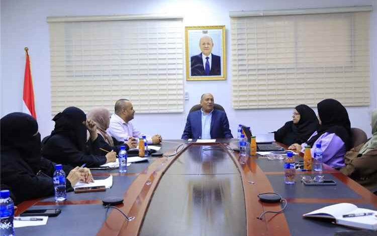 نائب وزير الصناعة والتجارة يناقش الترتيبات التأسيسية لإشهار نادي المحاسبات والمراجعات القانونية