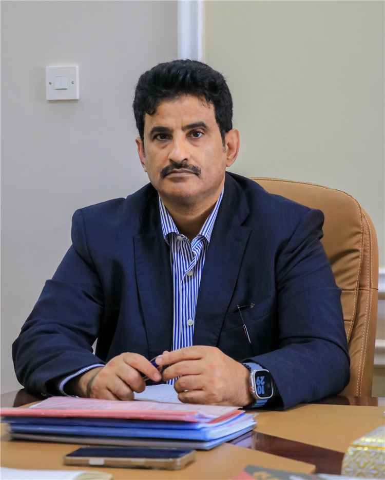 نائب وزير النقل: الهجمات الحوثية على السفن التجارية تهدد الملاحة الدولية وتتطلب موقفا دوليا أكثر فاعلية