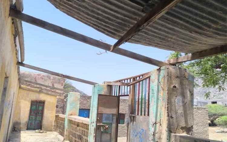 نداء عاجل لإنقاذ مدرسة مصعب بن عمير في لحج من خطر الانهيار