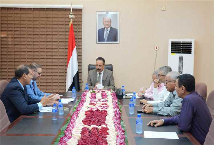 وزير الأشغال يبحث مع برنامج الأمم المتحدة للمستوطنات البشرية تنفيذ المرحلة الثانية من مشروع المسكن الملائم