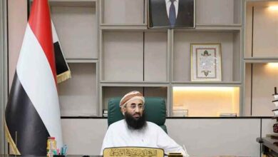 وزير الأوقاف يدعو للالتفاف حول القيادة الشرعية لمواجهة الحوثيين