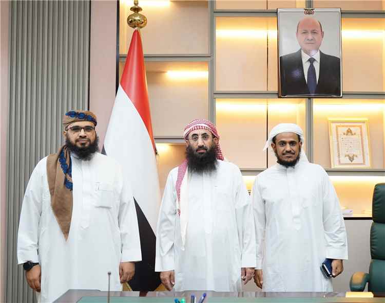 وزير الأوقاف يناقش مع الأمن الوطني والجامعة الإسلامية تعزيز الشراكة التوعوية والفكرية