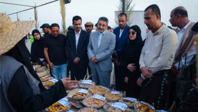 وزير الثقافة والسياحة يدشن القرية التراثية وكرنفال القوافل الثقافية ضمن فعاليات موسم البلدة السياحي 2026
