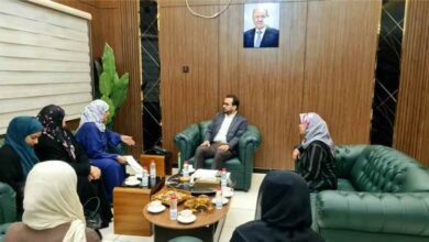وزير الخدمة المدنية يلتقي رئيسة اللجنة الوطنية للمرأة لبحث تمكين النساء وحقوق الموظفات