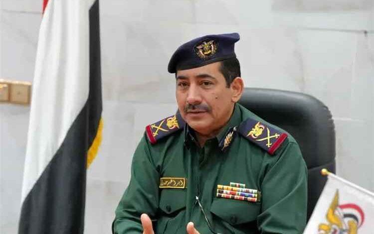 وزير الداخلية يوجه برفع الجاهزية الأمنية إلى الدرجة القصوى وتعزيز الإجراءات الوقائية في المحافظات المحررة