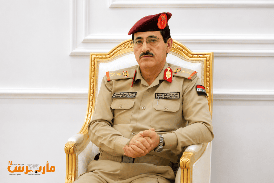 وزير الدفاع: القوات المسلحة ماضية في مواجهة الحوثيين وبسط سيطرة الدولة على كامل اليمن