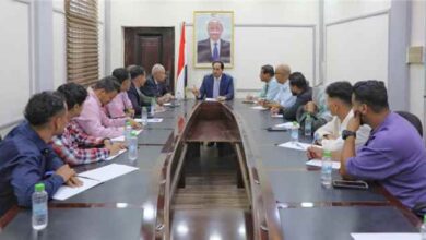 وزير الشباب والرياضة يناقش اوضاع نادي الروضة بعدن وسبل تفعيل انشطته