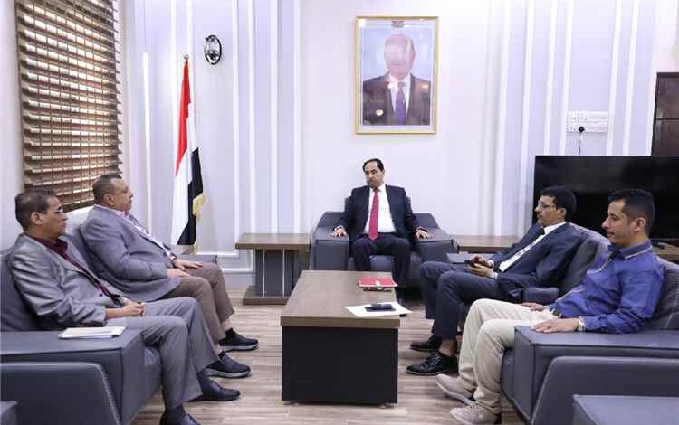 وزير الشباب والرياضة يناقش مع مؤسسة الناصر للتنمية سبل تعزيز الشراكة