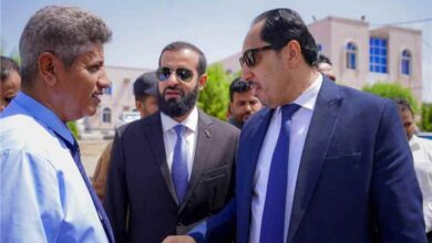 وزير الشباب يؤكد من أبين استمرار دعم المشاريع الرياضية وتأهيل الشباب
