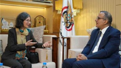 وزير الصحة يبحث مع السفيرة الفرنسية تعزيز الشراكة الصحية