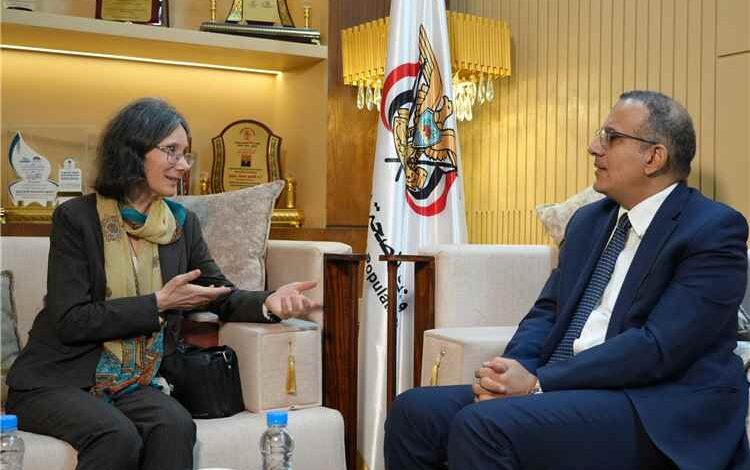 وزير الصحة يبحث مع السفيرة الفرنسية تعزيز الشراكة الصحية