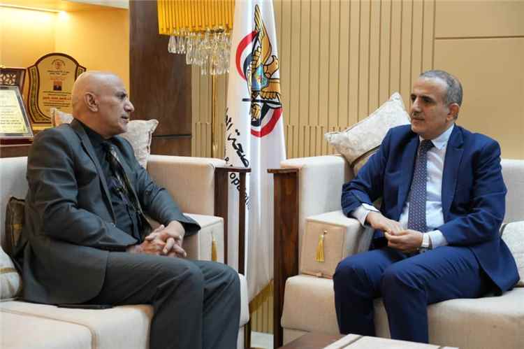 وزير الصحة يبحث مع رئيس جامعة إقليم سبأ تعزيز التعاون في التعليم الصحي وتطوير الكفاءات الوطنية