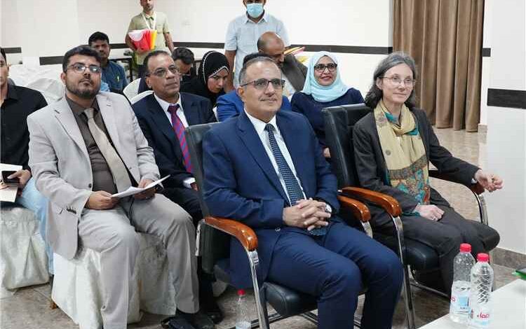 وزير الصحة يدشن مشروعاً لبناء قدرات 3000 كادر صحي في مجال صحة الأم والطفل بدعم فرنسي