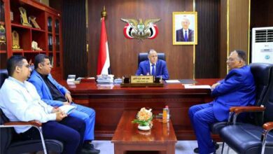 وزير الصناعة والتجارة ورئيس مصلحة الجمارك يبحثان تعزيز التنسيق لتيسير التجارة وحماية الأسواق ودعم القطاع الخاص