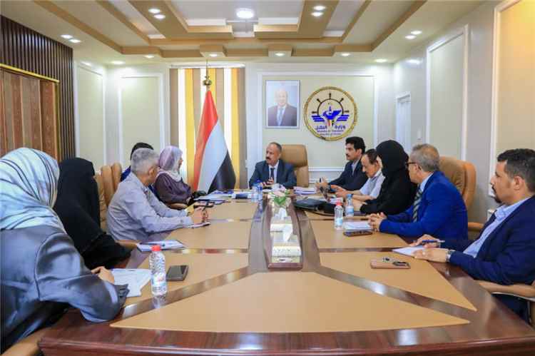 وزير النقل يناقش مع رئيس الجهاز المركزي للإحصاء تعزيز التكامل الاحصائي ودعم إعداد الحسابات القومية