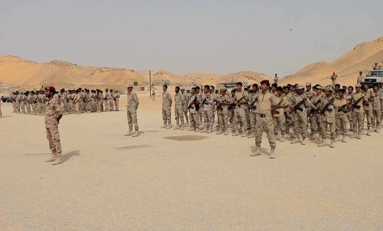 وكيل حضرموت يتفقد جاهزية اللواء الرابع بدرع الوطن ويؤكد دعم حماية المديريات الحدودية