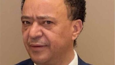 وكيل وزارة الإعلام: تحويل مطار صنعاء لخدمة أجندات خارجية يعمّق عزلة اليمنيين