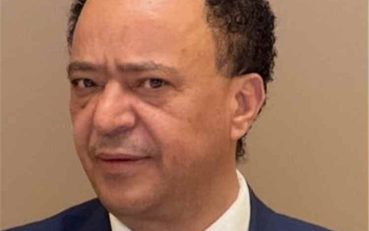 وكيل وزارة الإعلام: تحويل مطار صنعاء لخدمة أجندات خارجية يعمّق عزلة اليمنيين