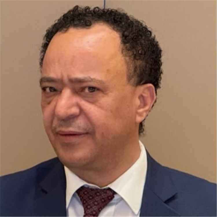 وكيل وزارة الإعلام: تحويل مطار صنعاء لخدمة أجندات خارجية يعمّق عزلة اليمنيين