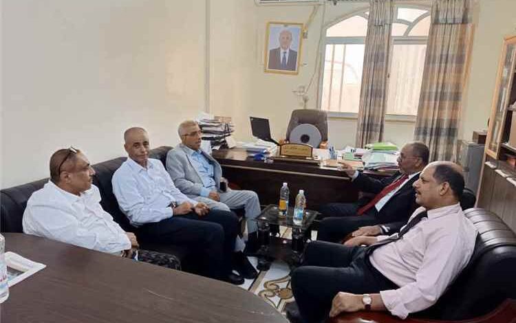 وكيل وزارة التعليم العالي لقطاع الشؤون التعليمية يستقبل نائب رئيس جامعة المهرة لشؤون الطلاب