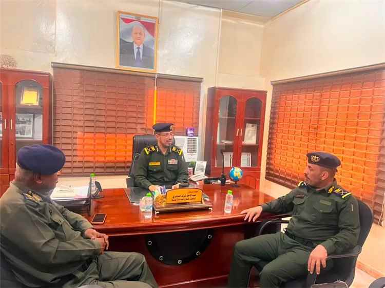 وكيل وزارة الداخلية يناقش مع رئيس مصلحة الهجرة والجوازات تطوير الأداء وخطة النصف الثاني من 2026