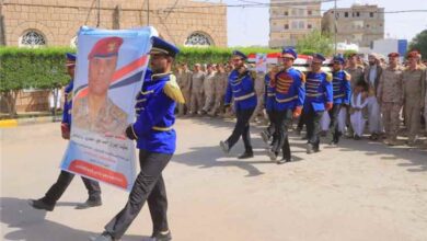‏تشييع رسمي وشعبي مهيب لجثمان قائد كتيبة النقل الشهيد العقيد النهاري