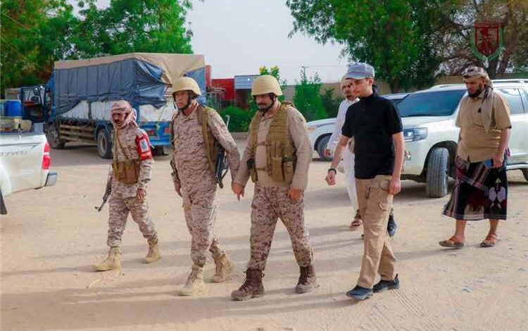 المشهد اليمني - القائد العام لقوات دفاع شبوة يتفقد مستشفيات عين وحريب وعسيلان ويؤكد جاهزيتها لدعم الجبهات