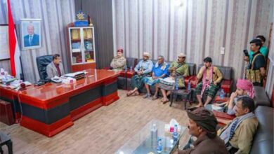 المحافظ بن الوزير يؤكد دعم السلطة المحلية للمشاريع الخدمية والتنموية بمديرية بيحان.