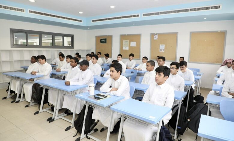 700 ألف طالب وطالبة يبدأون العام الدراسي في جدة ورابغ وخليص والكامل