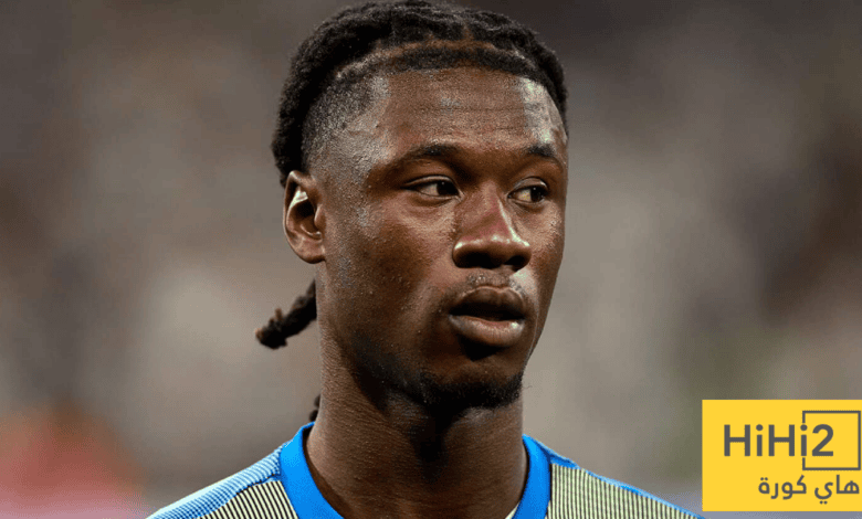 لاعب فاشل ويجب بيعه.. صحفي إسباني يهاجم كامافينغا