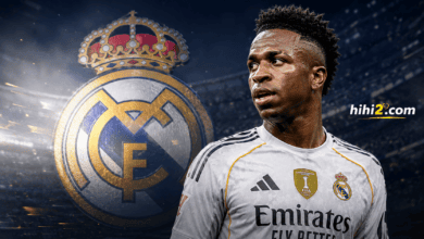 قبل انتهاء الاجتماع .. فينيسيوس يعلن رغبته في الرحيل عن ريال مدريد !