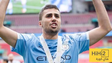 فلورنتينو يجد بديل رودري في الدوري الإنجليزي
