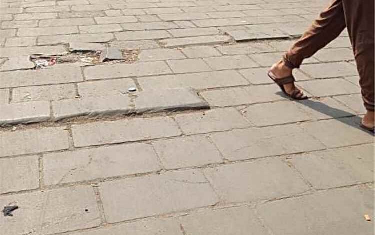 "بتوجيهات مدير عام التواهي.. استمرار أعمال تنظيف مناهل وخطوط الصرف الصحي بالشوارع الداخلية للمديرية"