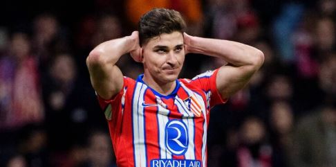 أتليتكو مدريد يحسم مصير ألفاريز بقرار نهائي
