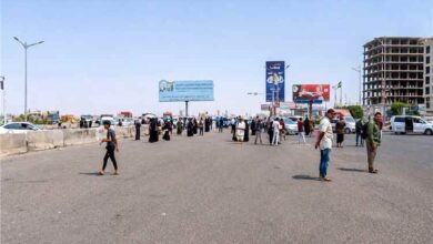 أزمة مواصلات خانقة في عدن(فيديو)
